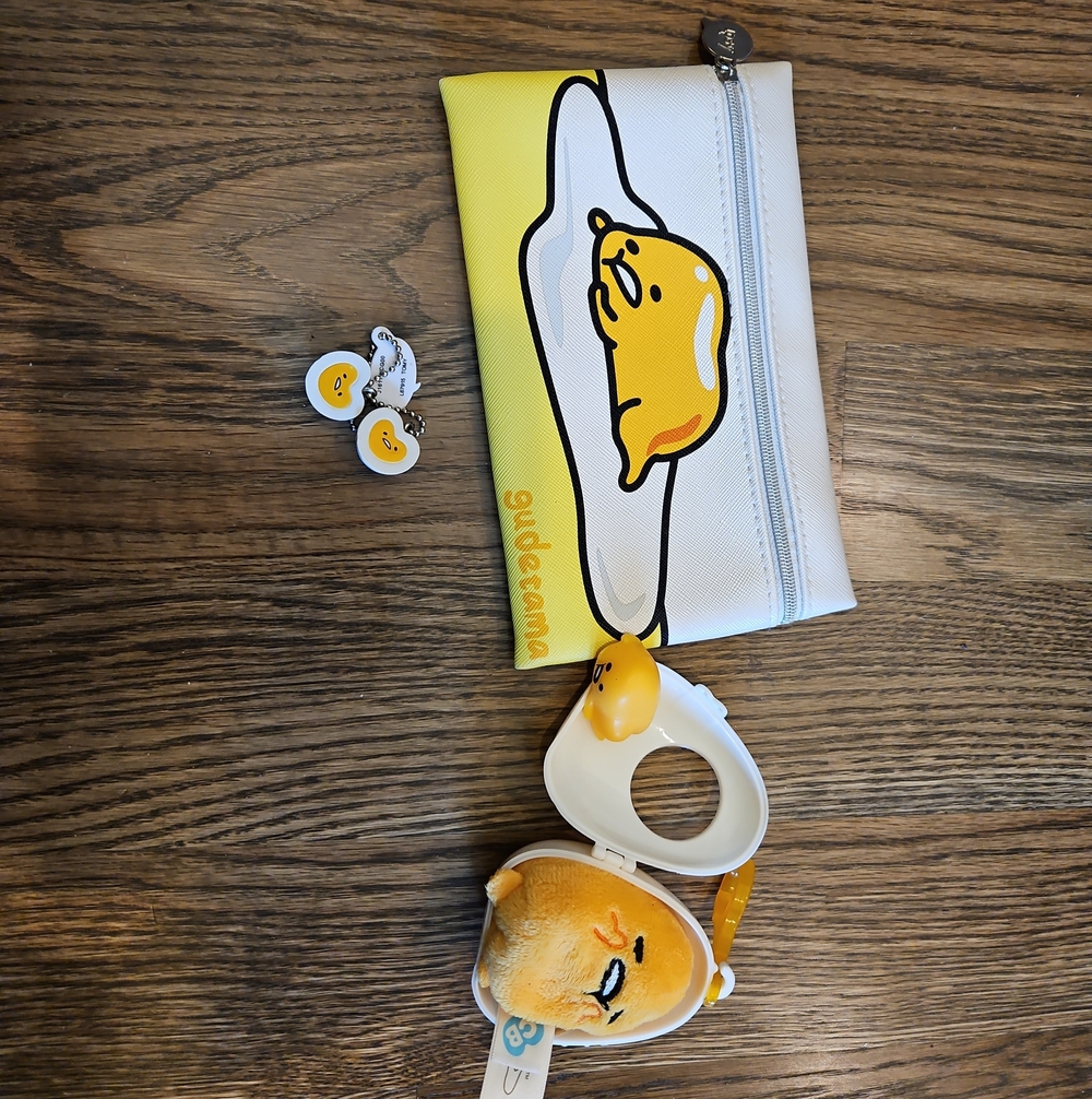 Lot of Gudetama Items Merchandise Keychain Mini Figurine Zippered Pouch